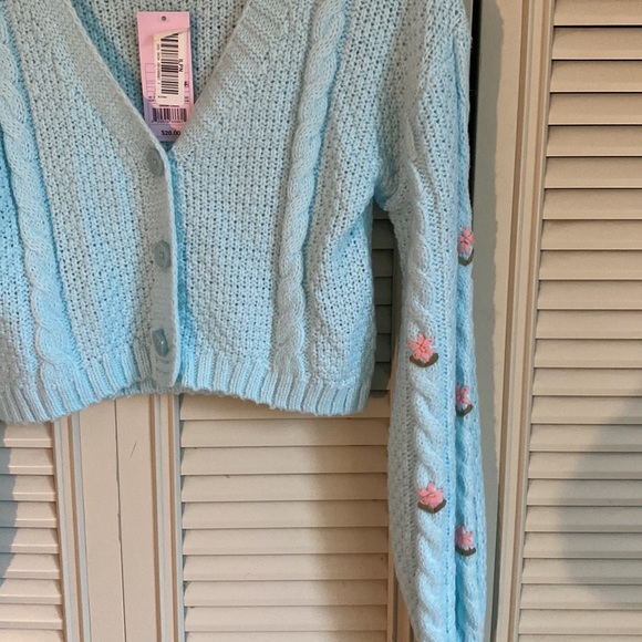 Cropped sweater - Picture 2 of 4